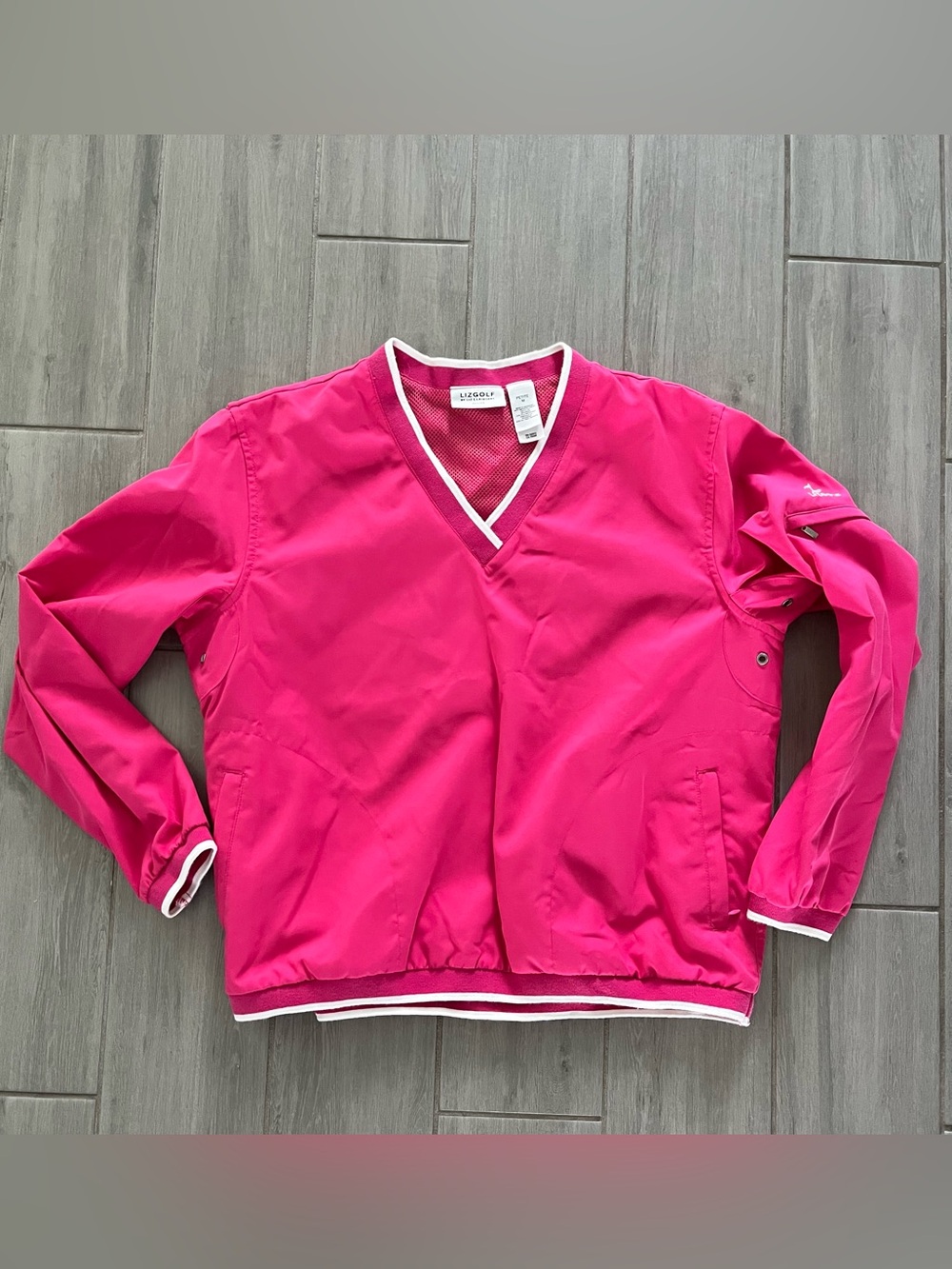 LIZGOLF Fuchsia V-Neck Pullover with White Trim